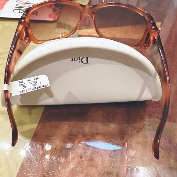 NWT Dior Tortoise Frame Subglasses - Picture 4 of 4